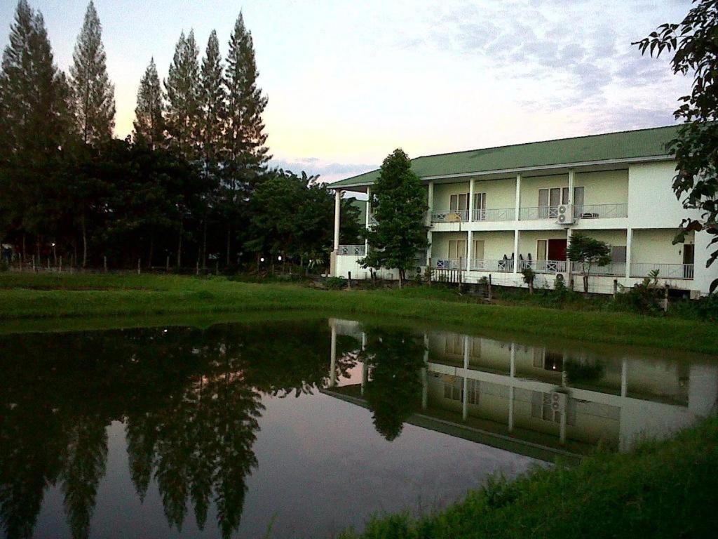 Kasem Garden Hotel Surin Ban Nong Tao Kültér fotó